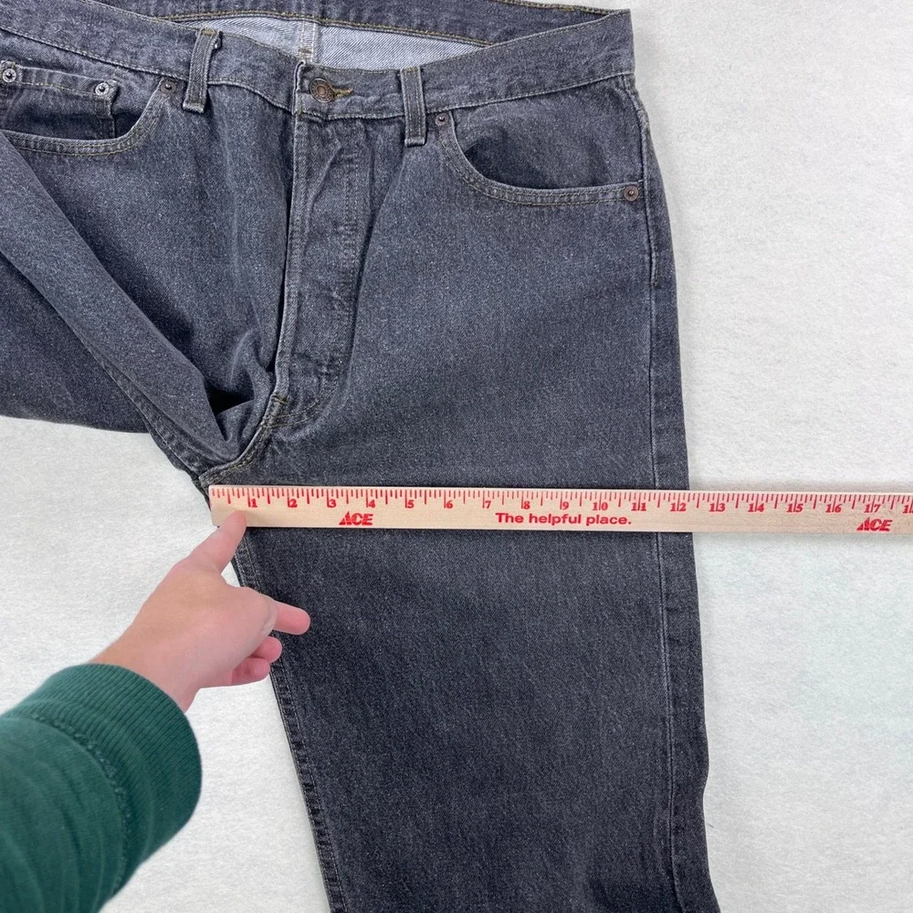 Vintage Levis 501 Mens 36x34 (34x33) Black Straight Leg Button Fly Made in USA